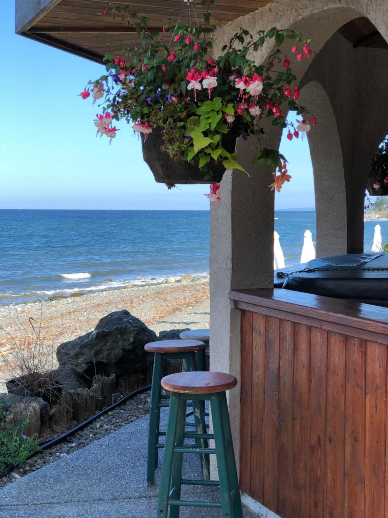 Qualicum Breeze Beach Resort Bowser 외부 사진